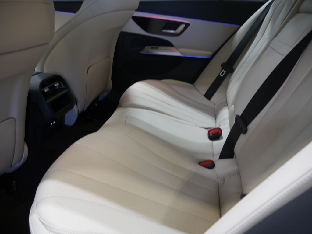 Thumbnail: 2026 Mercedes-Benz E-Class - 22