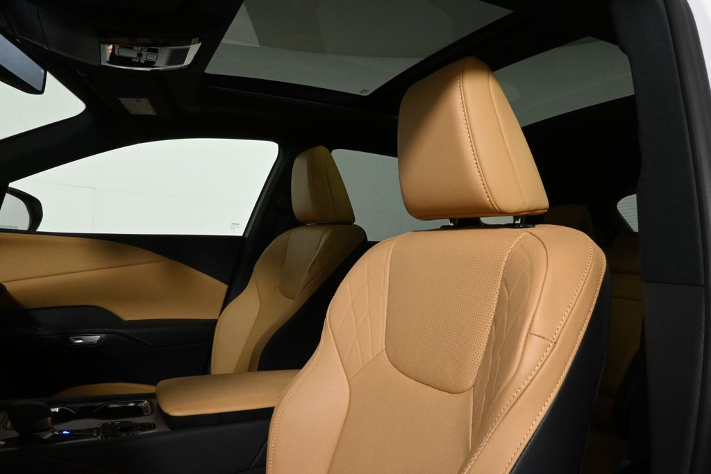 Thumbnail: 2025 Lexus RX - 15