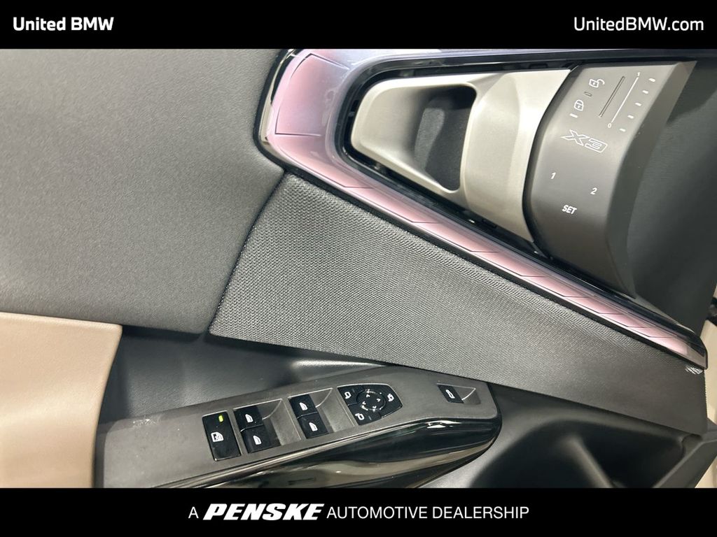 Thumbnail: 2026 BMW X3 - 11