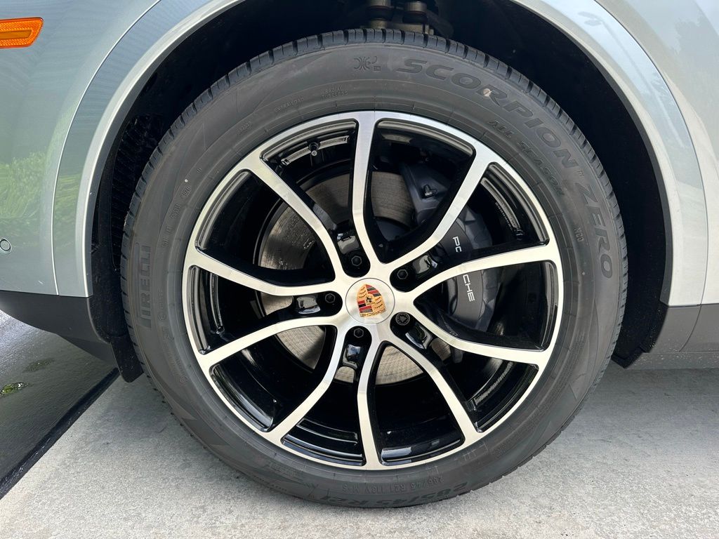 Thumbnail: 2026 Porsche Cayenne - 15
