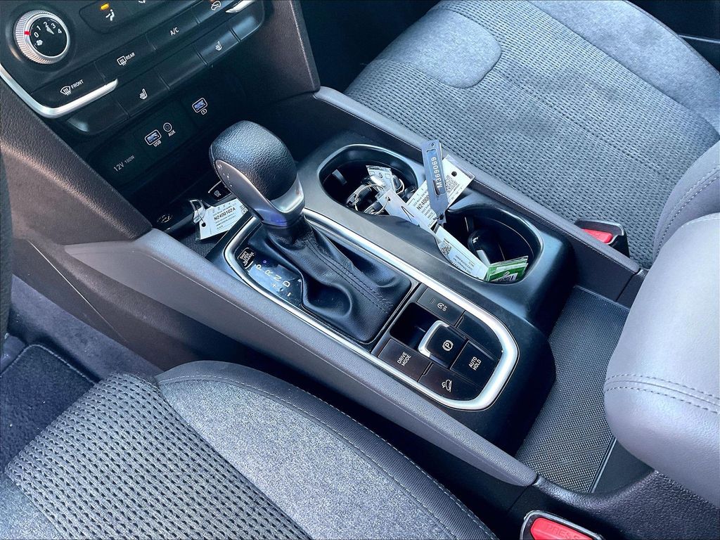 2020 Hyundai Santa Fe — photo 19