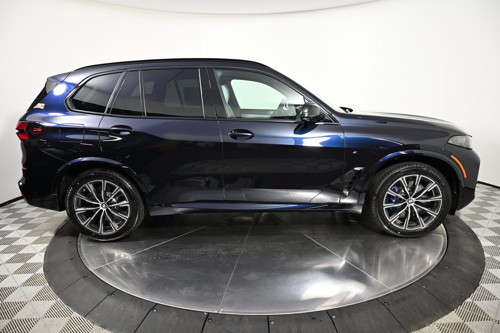 2025 BMW X5 M60i 6