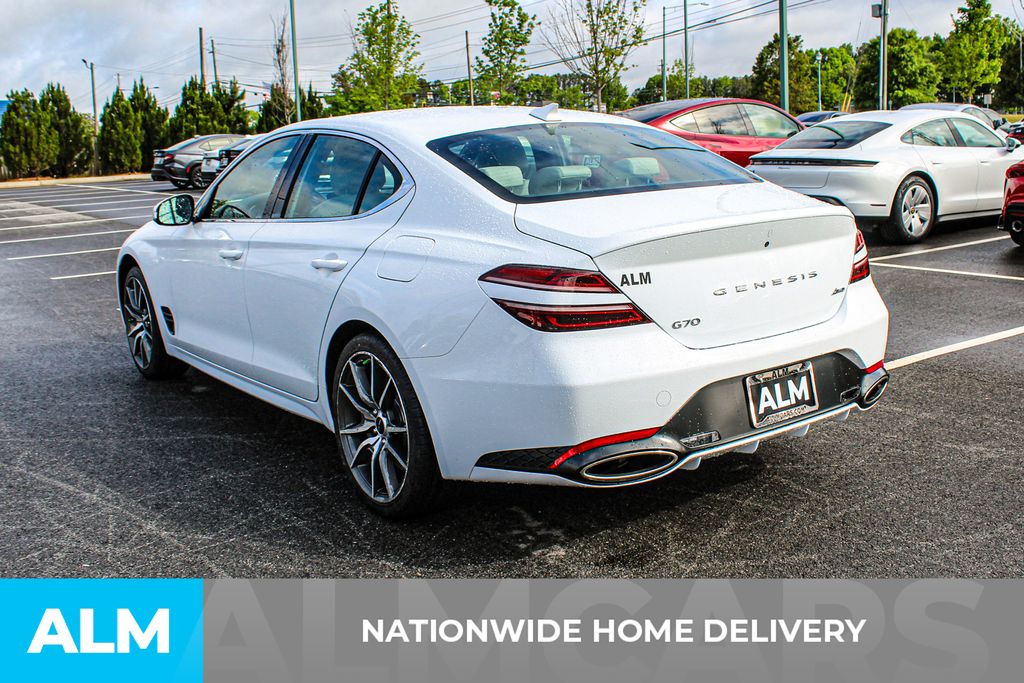 Used 2025 White Genesis 2.5T image 5