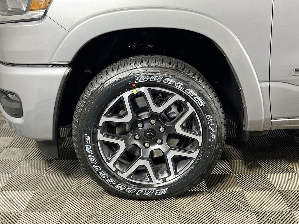 1500 Crew Cab Laramie