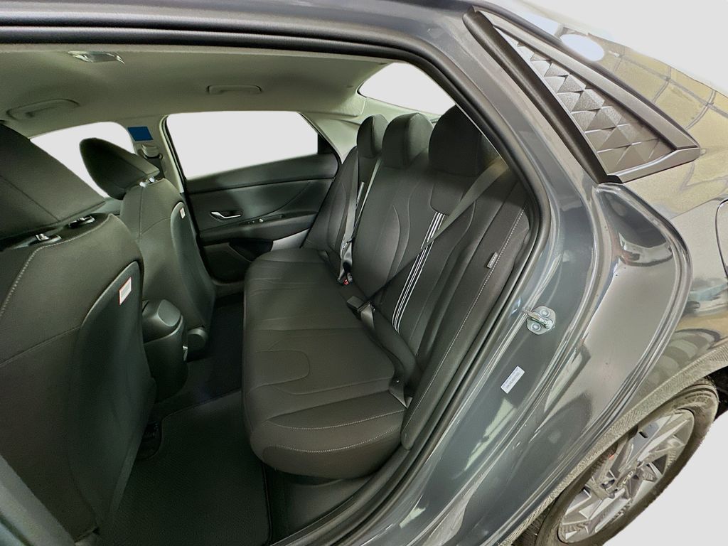 Thumbnail: 2025 Hyundai Elantra - 16