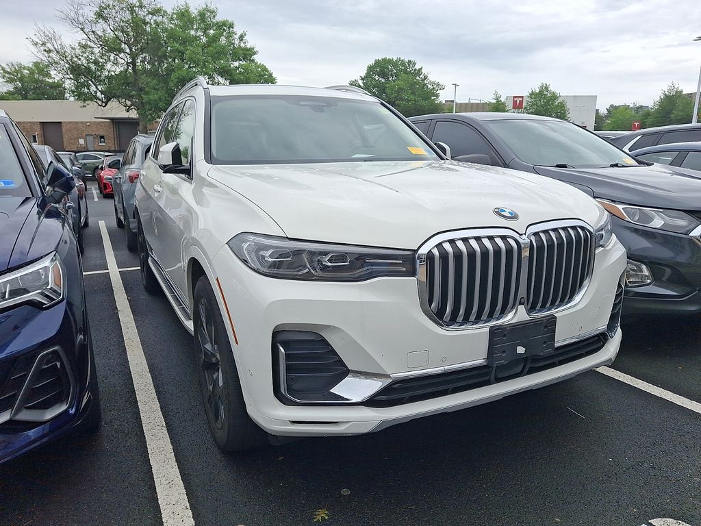 Thumbnail: 2021 BMW X7 - 3