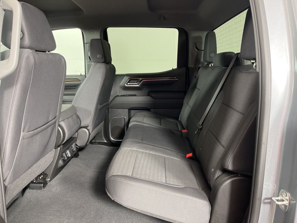 Thumbnail: 2024 Chevrolet Silverado 1500 - 20