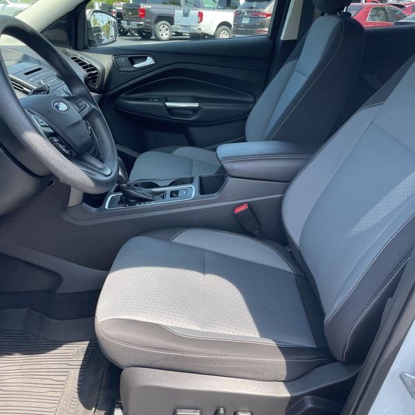 2018 Ford Escape SE 24