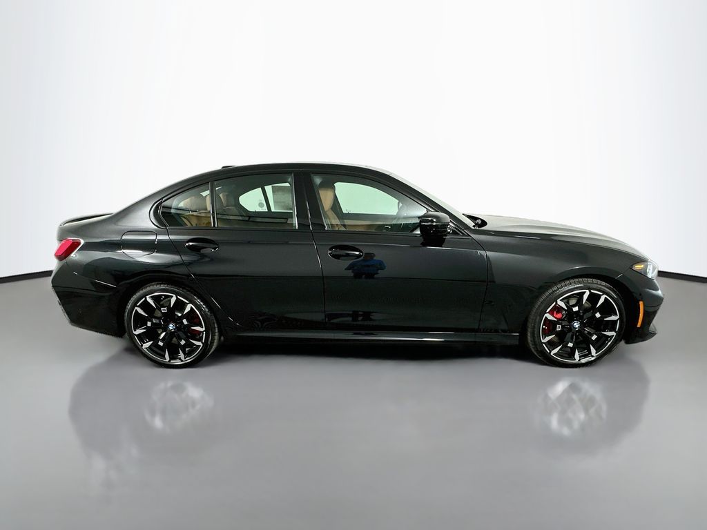 Thumbnail: 2026 BMW 3 Series - 4