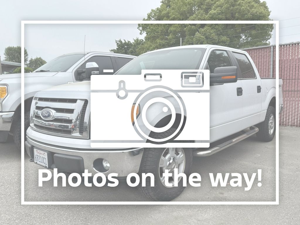 Oxford White 2011 Ford F-150 XLT SuperCrew 4WD Pickup Truck Four-Wheel Drive 6-Speed Automatic