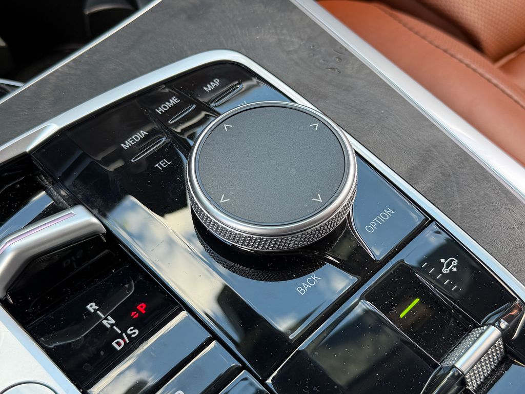 Thumbnail: 2024 BMW X7 - 29