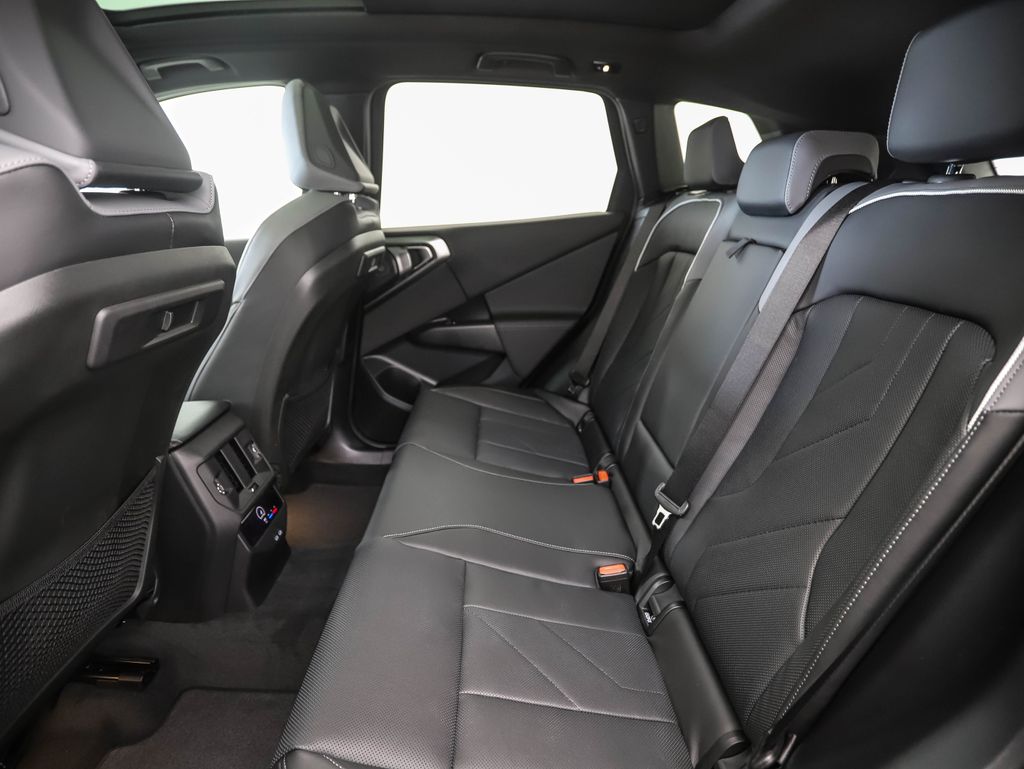 Thumbnail: 2026 BMW X3 - 22