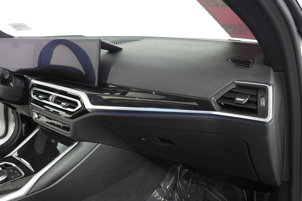 Thumbnail: 2023 BMW i4 - 14