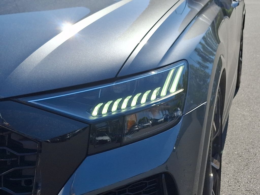 Thumbnail: 2024 Audi RS Q8 - 9