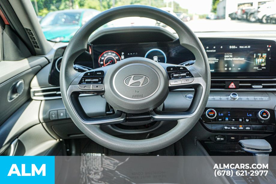 Used 2024 Red Hyundai SEL image 27
