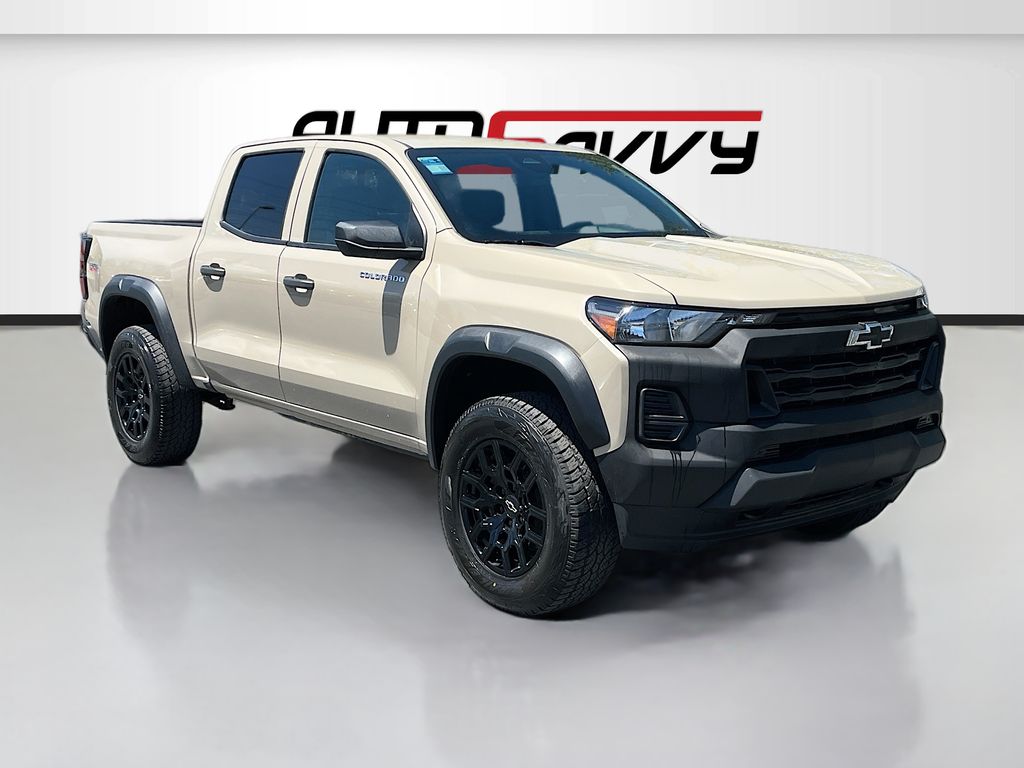 2024 Chevrolet Colorado 4WD Trail Boss Crew Cab Short Box's photo