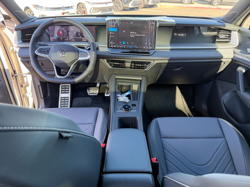 New 2026  Volkswagen 2.0T SE R-Line Black image 25