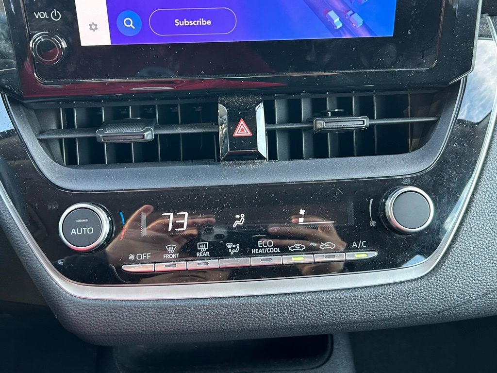 Thumbnail: 2023 Toyota Corolla - 24