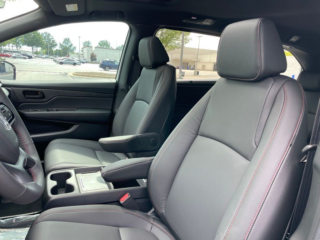 Thumbnail: 2026 Honda Odyssey - 25