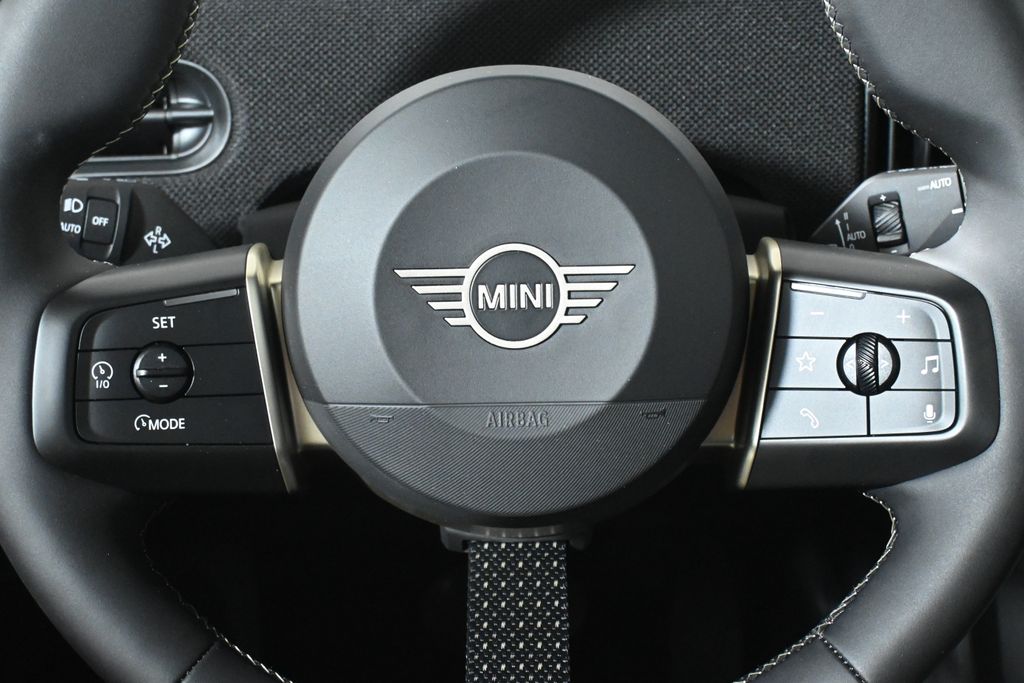 Thumbnail: 2026 MINI Cooper - 17