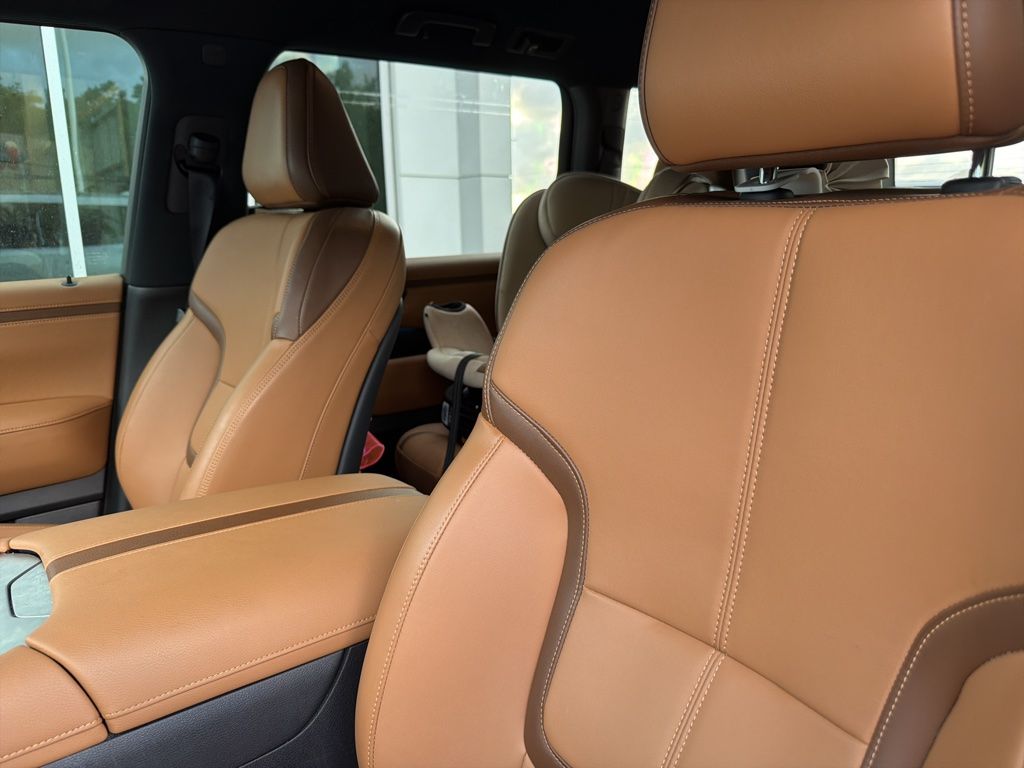 2025 Nissan Armada SL White at Bravo Nissan