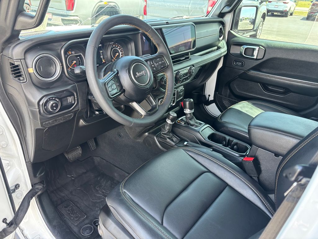 Used Car 2024 Jeep Gladiator  Texas Trail For Sale Under $40,000 In Austin, Texas