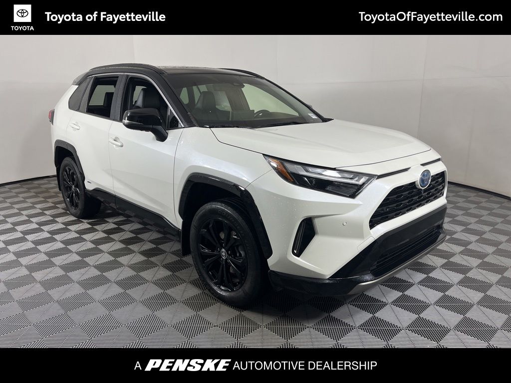 Thumbnail: 2022 Toyota RAV4 - 6
