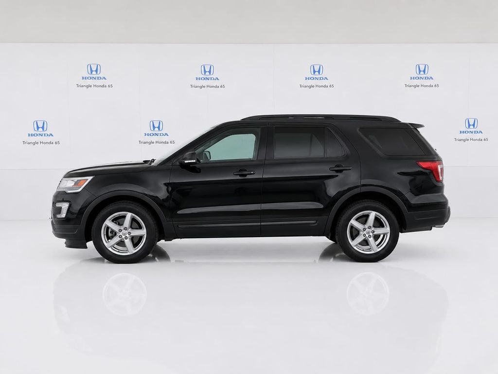 Thumbnail: 2019 Ford Explorer - 3