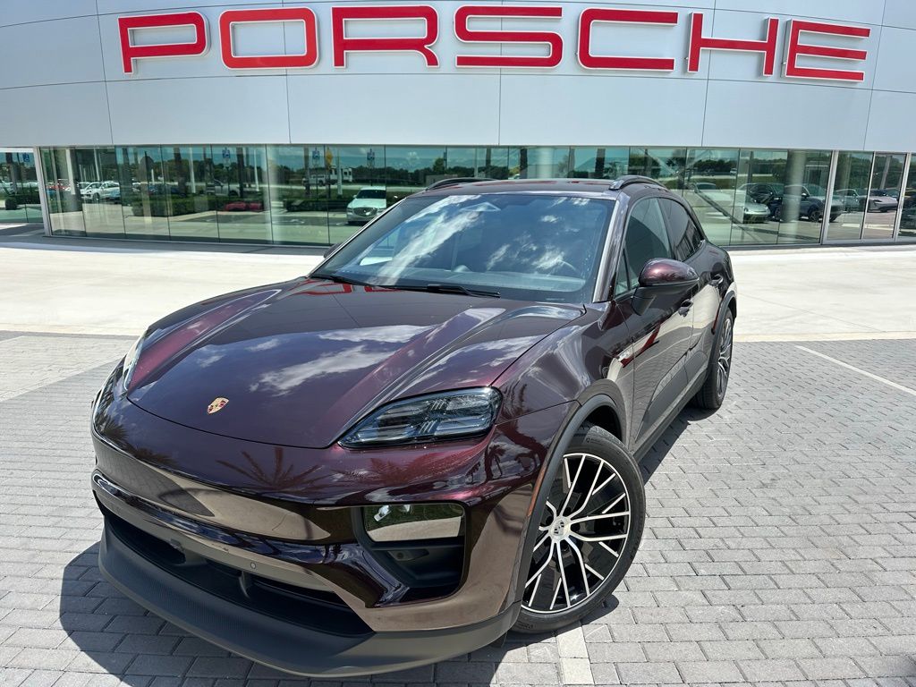 Thumbnail: 2025 Porsche Macan - 1