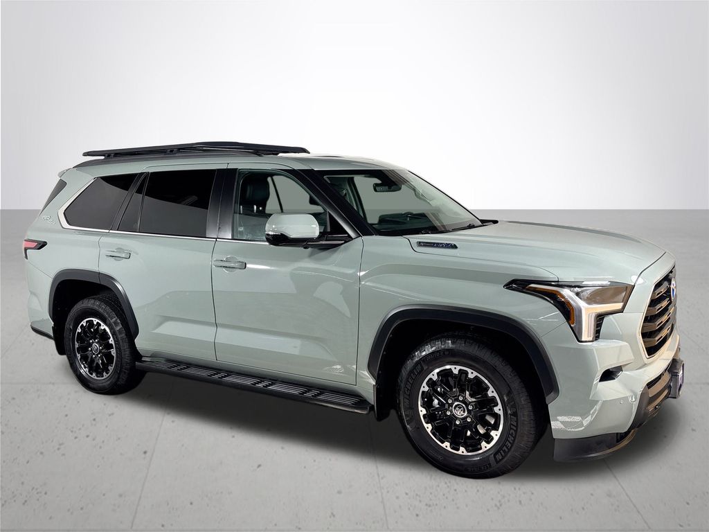 2024 Toyota Sequoia SR5