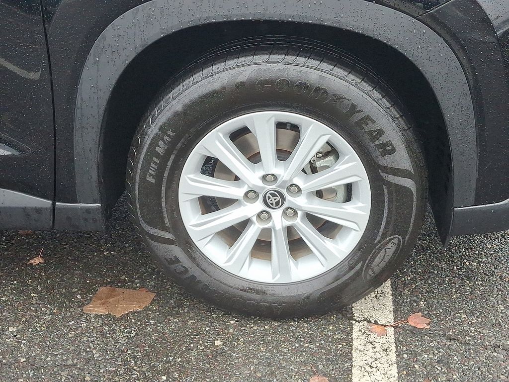 Thumbnail: 2024 Toyota Grand Highlander - 8