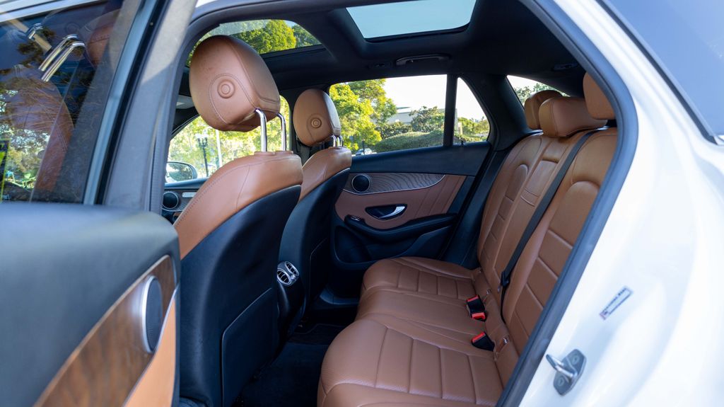 Used 2020 Mercedes-Benz GLC GLC 300 4D Sport Utility