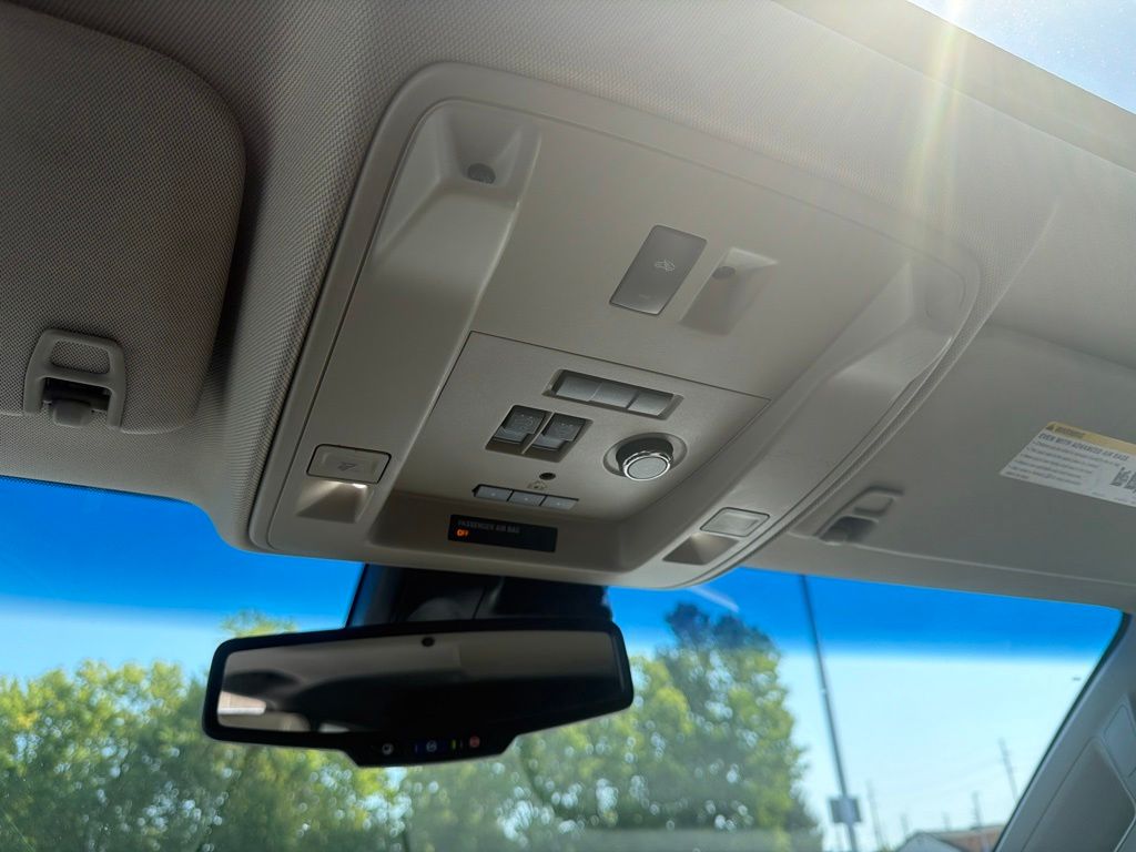 Thumbnail: 2019 GMC Yukon - 14