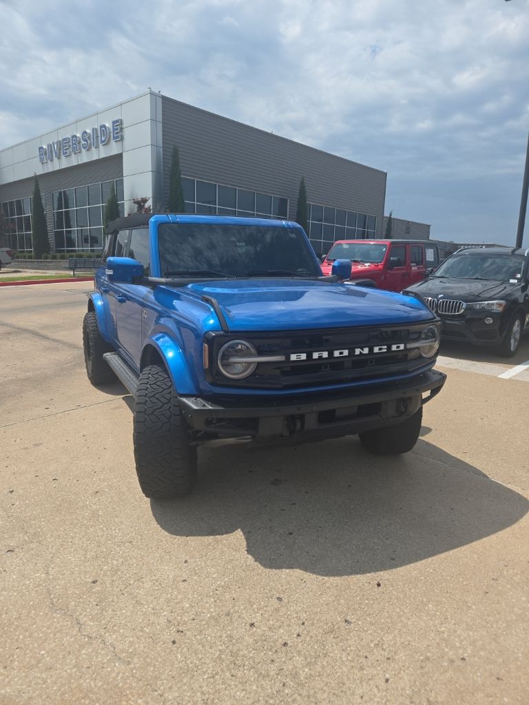 Blue Metallic 2022 Ford Bronco SUV / Crossover Four-Wheel Drive Automatic