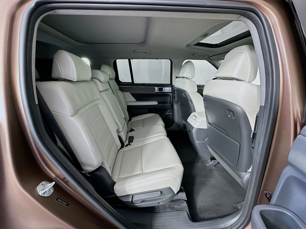 2024 Hyundai Santa Fe Limited 30