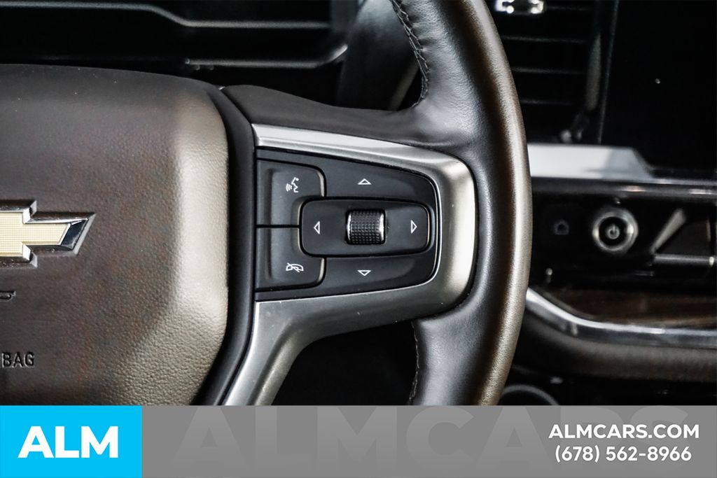 Used 2025 Blue Chevrolet LT image 26