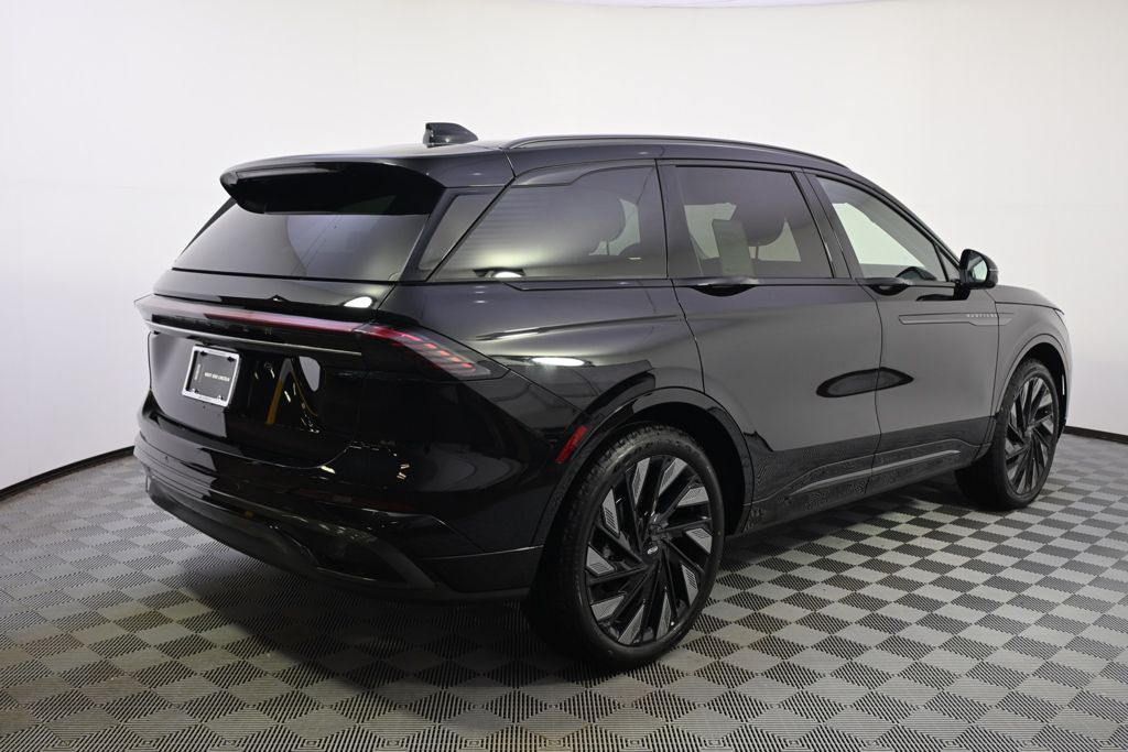 New 2026 Black Lincoln Reserve image 6