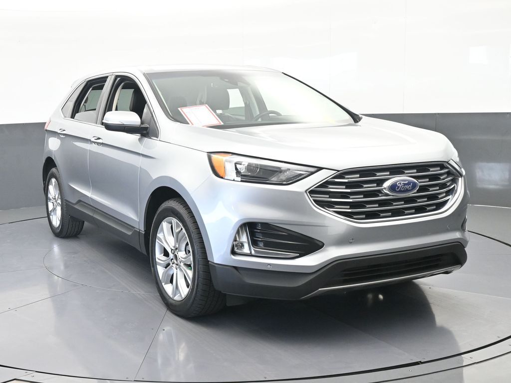 Used 2022 Silver Metallic Ford Titanium image 9