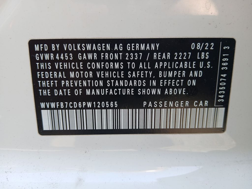 Used 2023  Volkswagen 2.0T image 30