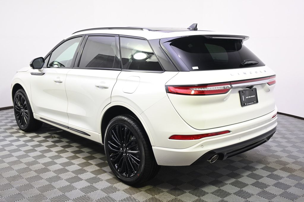 New 2026 White Lincoln Reserve image 3