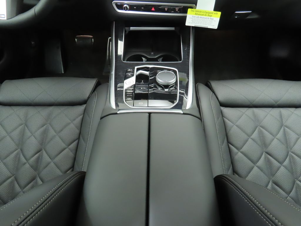 Thumbnail: 2026 BMW X5 - 16