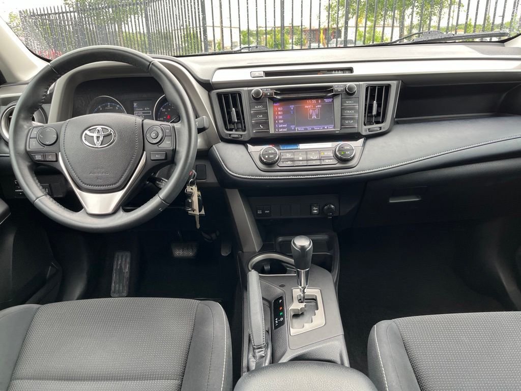 Thumbnail: 2018 Toyota RAV4 - 5