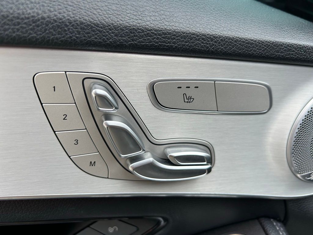 Thumbnail: 2021 Mercedes-Benz C-Class - 17