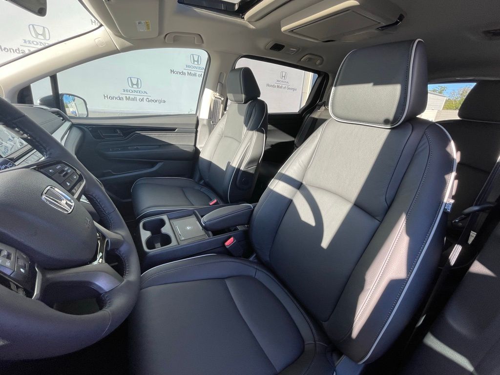 2025 Honda Odyssey Touring 26