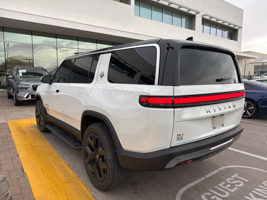 2024 Rivian R1S Adventure 3