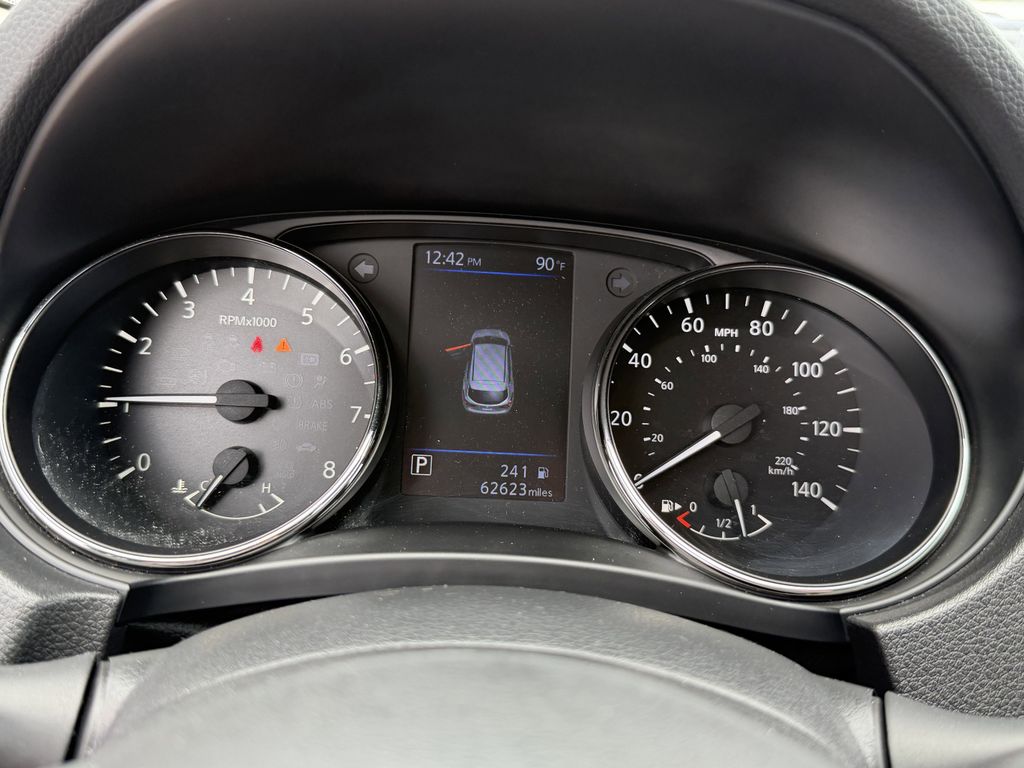 used 2020 Nissan Rogue Sport car, priced at $14,792