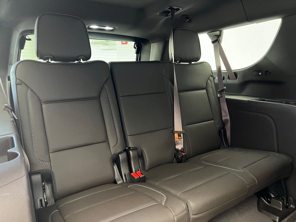 2024 GMC Yukon XL Denali 10