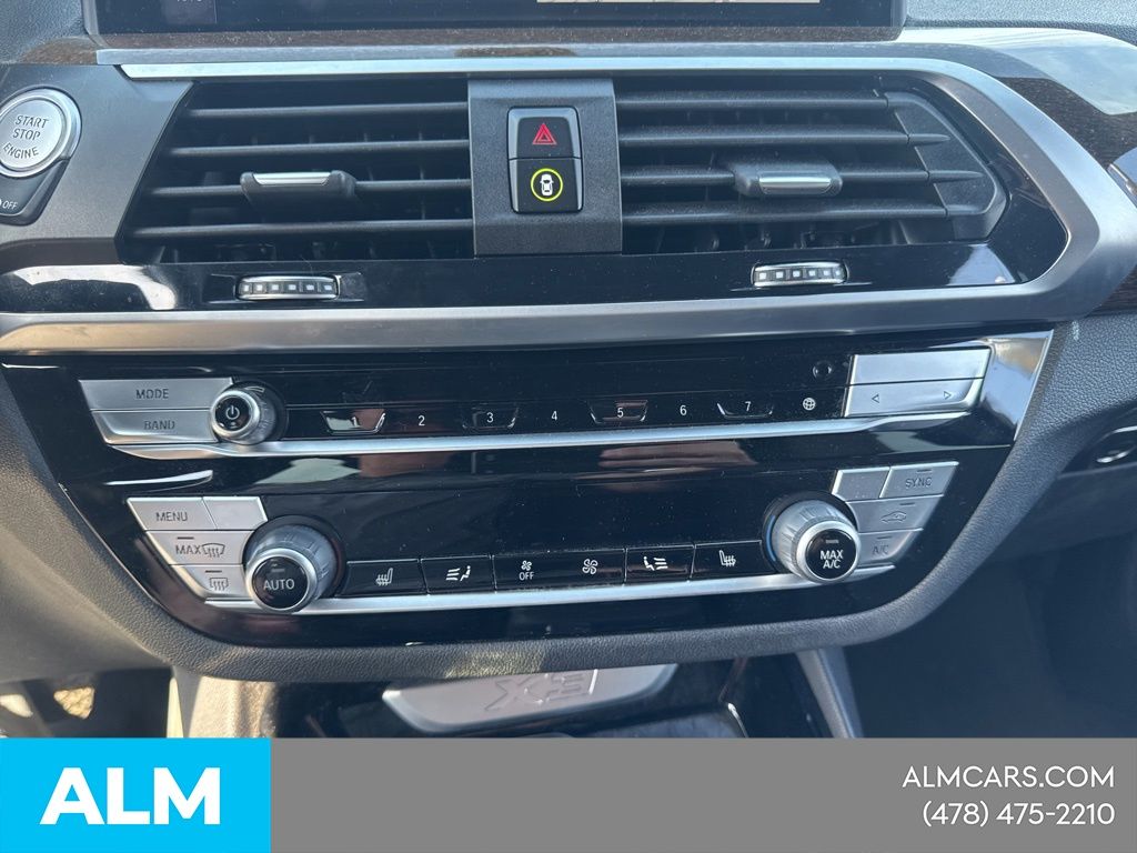 Used 2020 Silver BMW sDrive30i image 19
