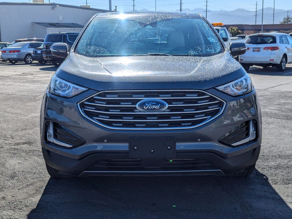 2021 Ford Edge Titanium 10