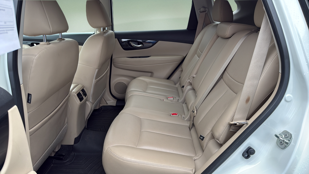 2018 Nissan Rogue SL White at Subaru and VW of Moon Township